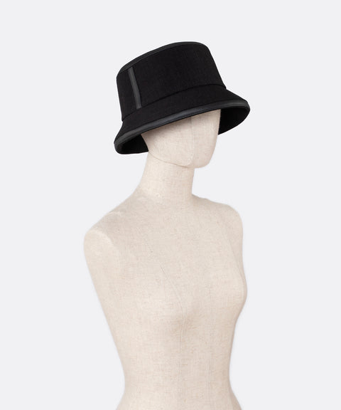 Breeze Bucket / Black