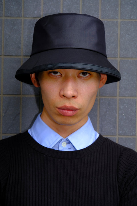 material Bucket / Black