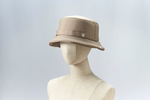 Puffer Bucket hat by saki et show